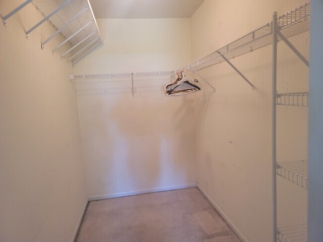 Building Photo - 234 Bertram Dr