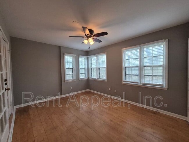 Building Photo - 204 Triumph Dr NW