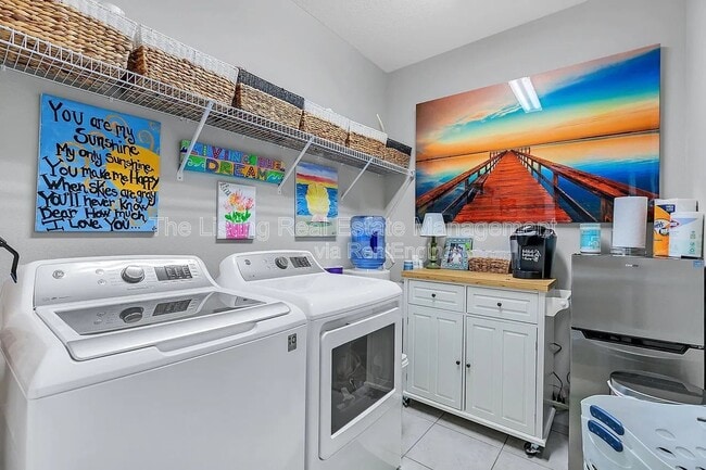 Building Photo - 2808 Gipper Cir