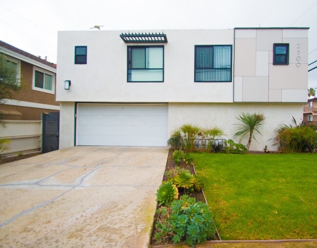 Building Photo - 2500 Mathews