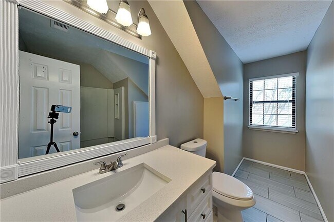 Building Photo - 2888 Cardinal Trce