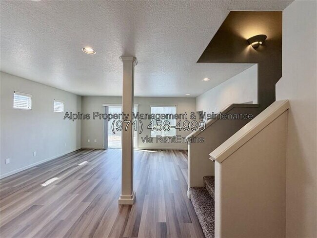 Building Photo - 13119 SW 154th Ave