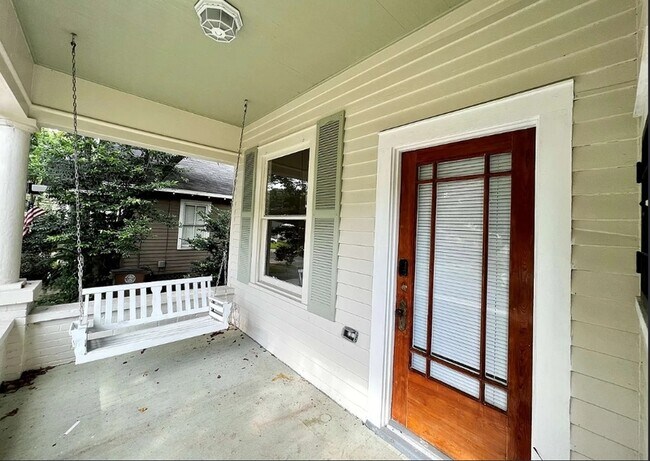 Building Photo - 209 S Fulton St