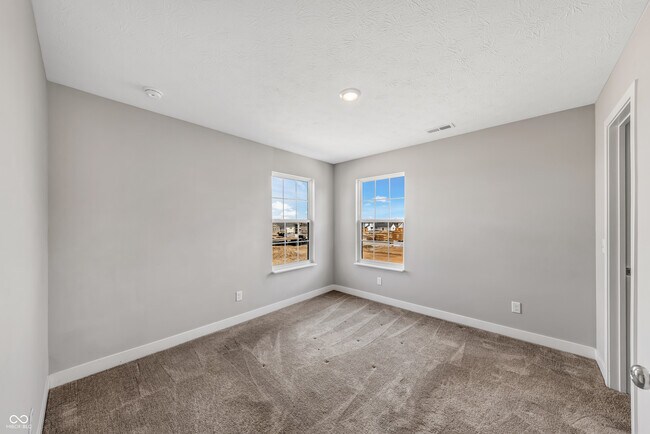 Building Photo - 6988 Sunstone Pl