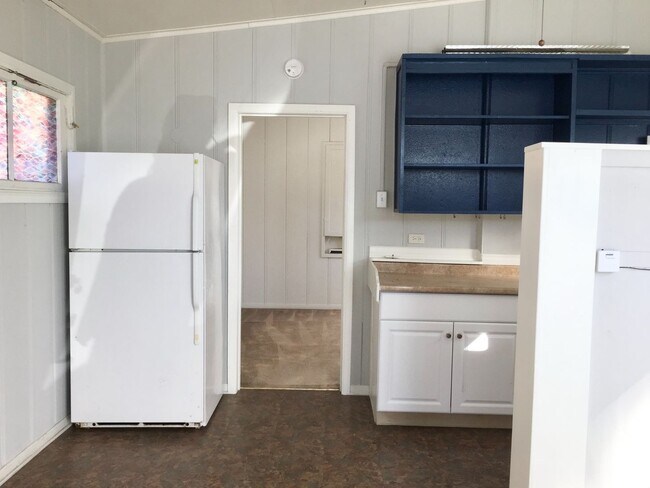 Building Photo - Silver Strand Beach - One bedroom, one bat...