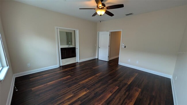 Building Photo - 584 Scotia Pl