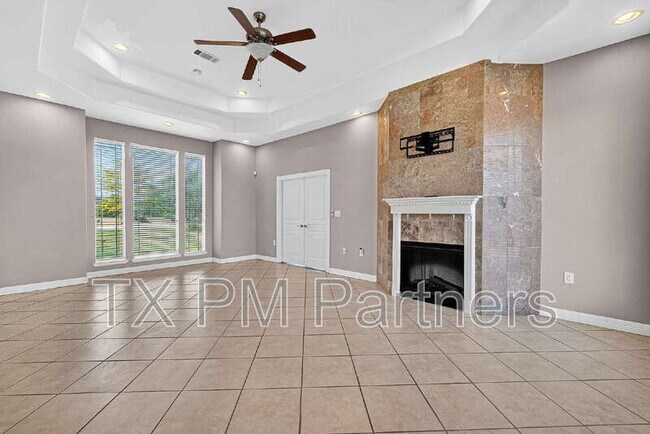 Building Photo - 13819 Lakeview Meadow Dr