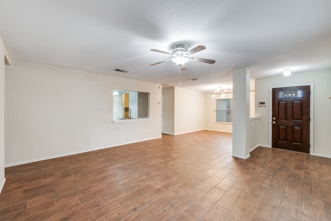 Building Photo - 6858 Celes Meadow Dr