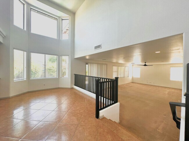Building Photo - 4402 W Dorsaneo Ln