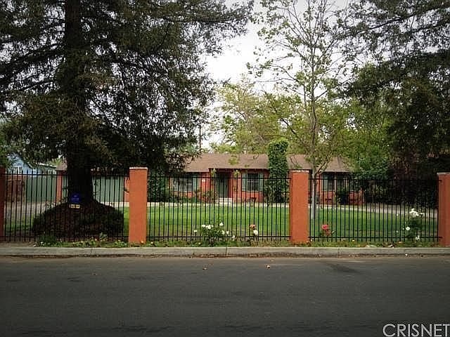 Building Photo - 5650 Rhodes Ave