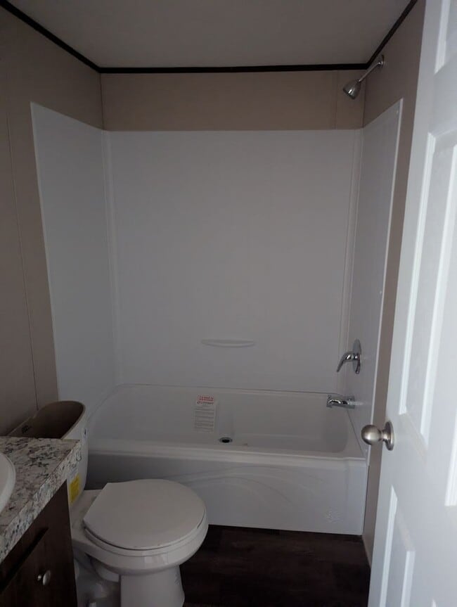 Building Photo - Brand new 3 bed/2 bath home