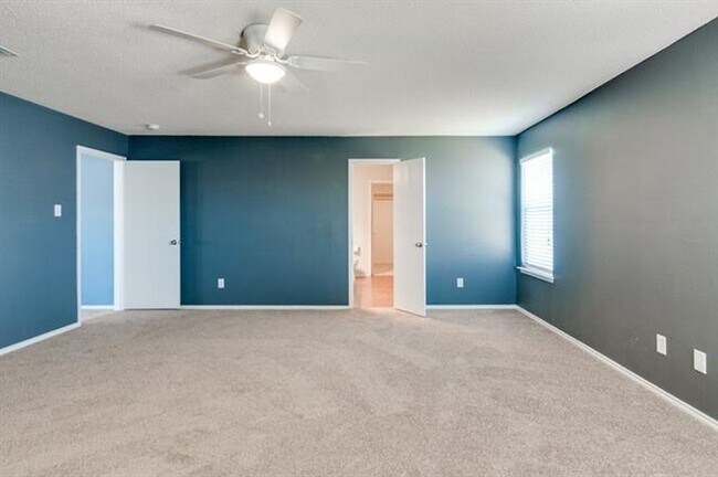 Building Photo - 3821 Bandera Ranch Rd