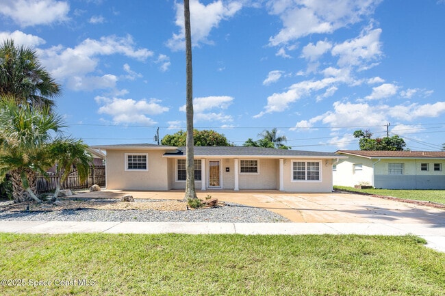 Building Photo - 2677 Sarno Rd