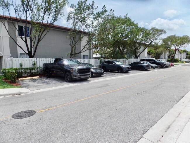 Building Photo - 12907 SW 28th Ct
