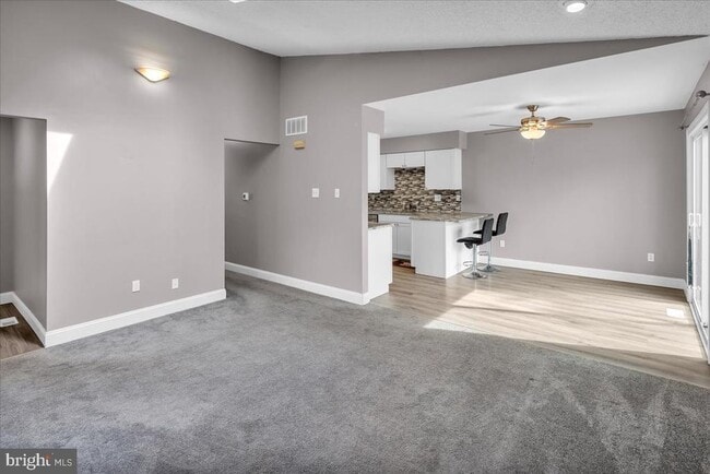 Building Photo - 2299 Memorial Ct