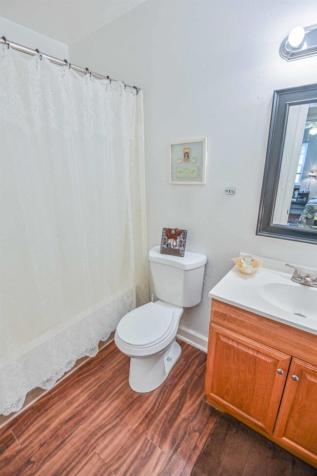 Building Photo - 809 California St