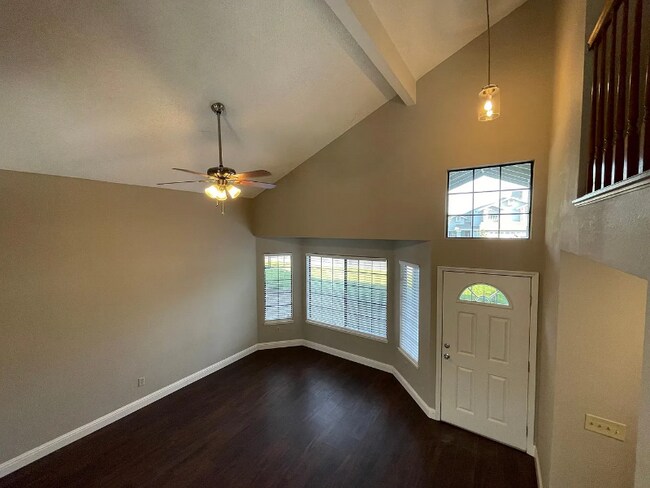 Building Photo - 14304 Culiacan Ave