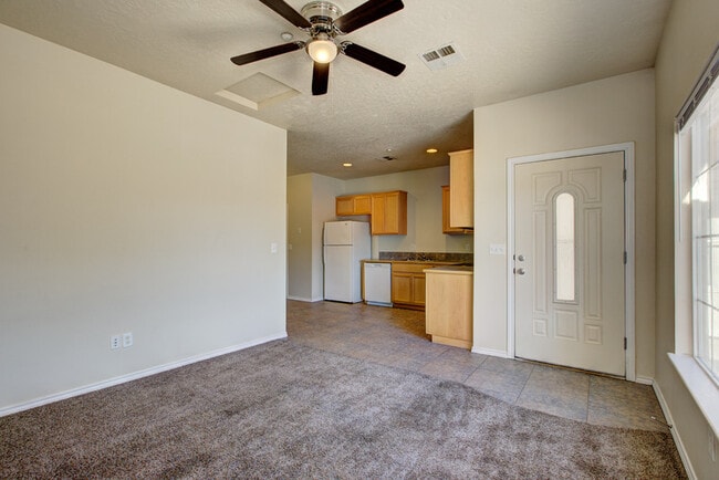 Building Photo - 727 Stampede Dr