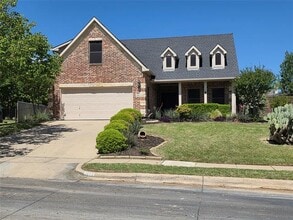 Building Photo - 2716 Park Pl