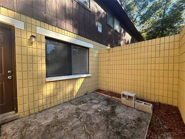 Building Photo - 707 SW 68th Terrace