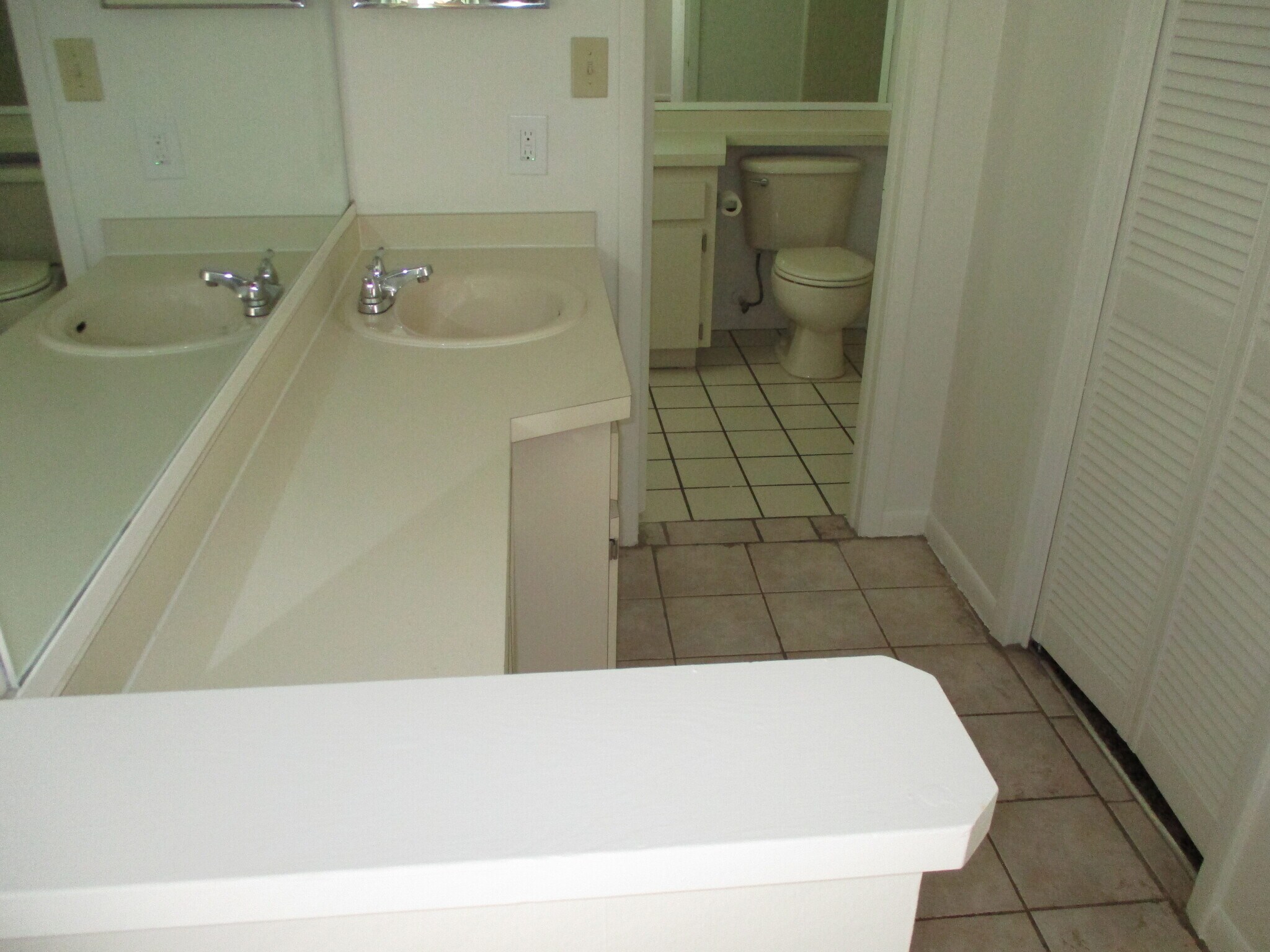 Building Photo - 3006 Annadale Cir