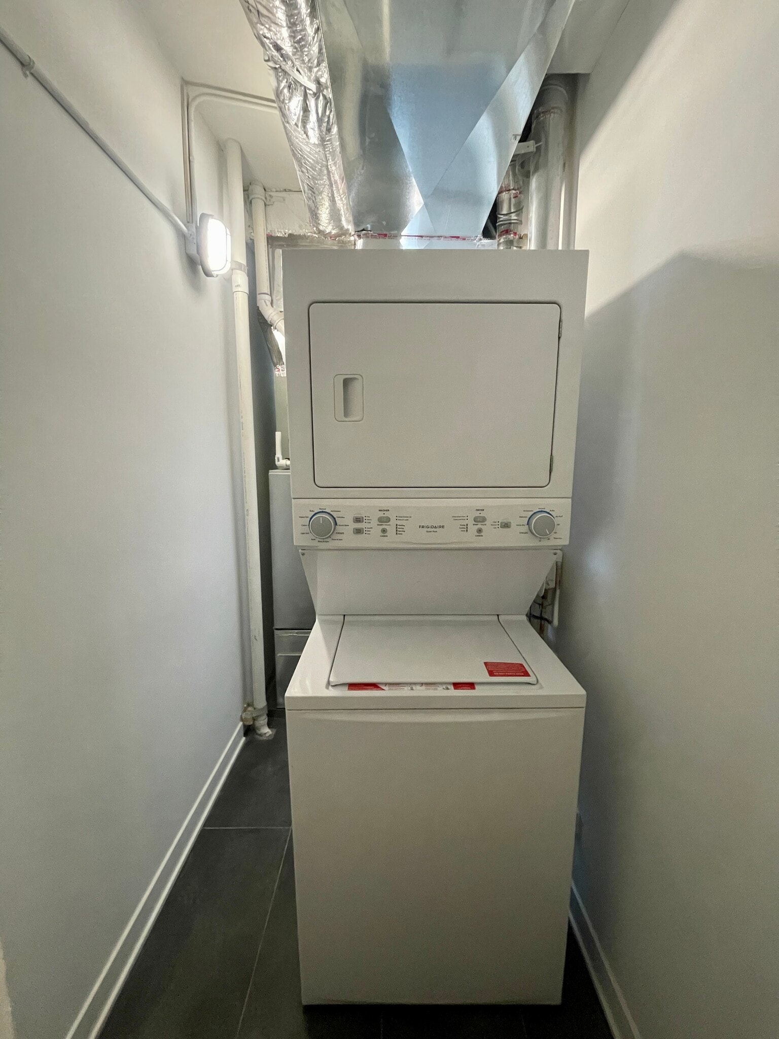 Building Photo - 3006 N Troy St