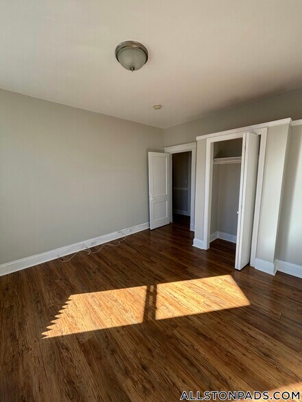 Building Photo - 1189 Commonwealth Ave