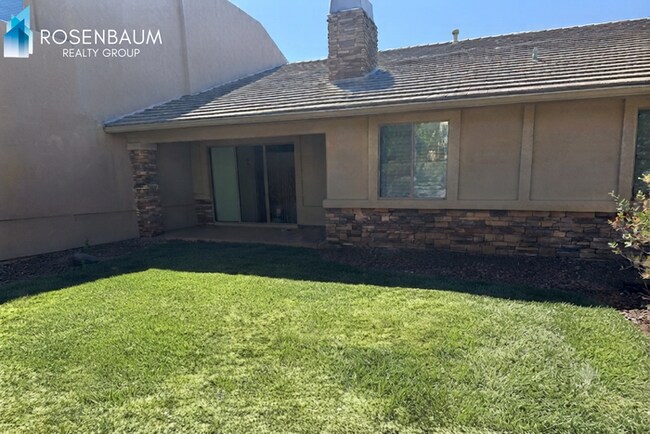 Building Photo - Stunning 3bedroom, 2 bathrooms home in the Prescott Lakes Community!