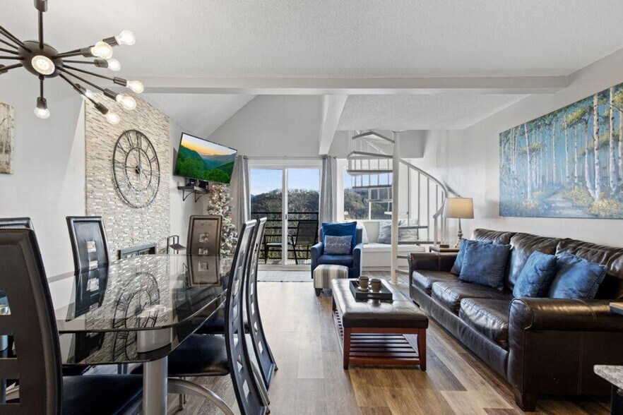 Building Photo - 1260 Ski View Dr