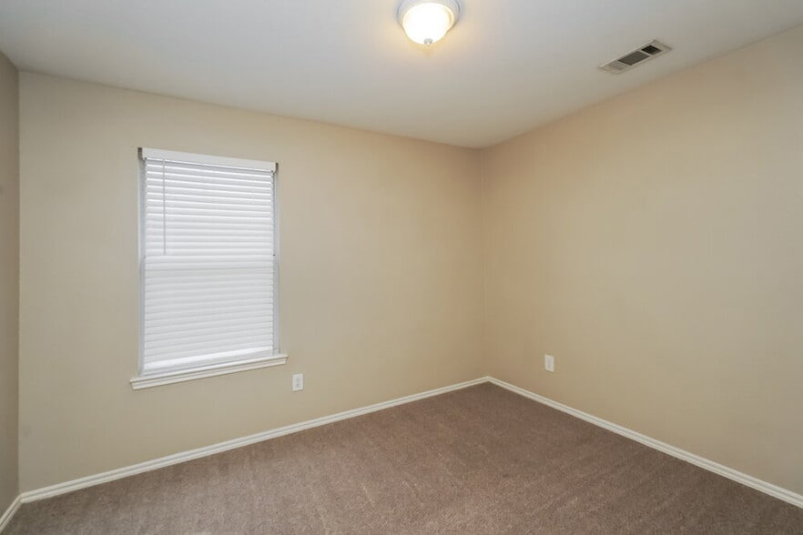 Building Photo - 4413 Corner Brook Ln