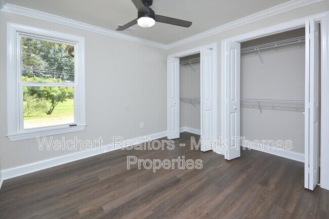 Building Photo - 1705 Mason Rd