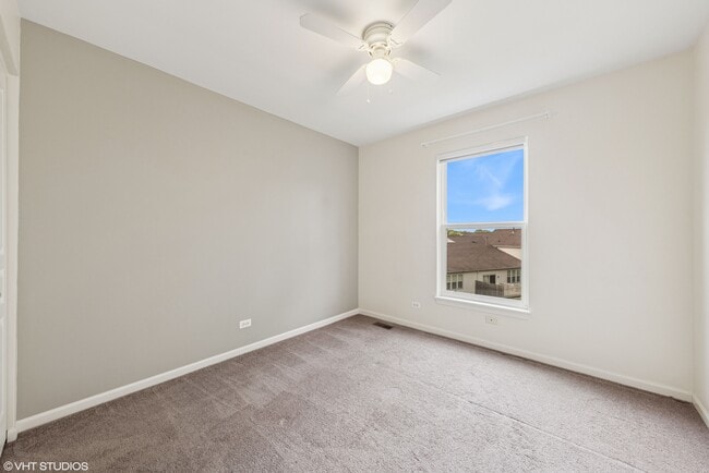 Building Photo - 7 Edgebrook Ct