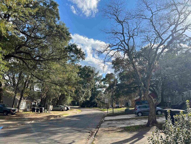 Building Photo - 2424 Talco Hills Dr