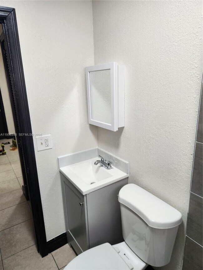 Building Photo - 873 NW 10th St