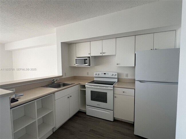 Building Photo - 5085 NW 7th St