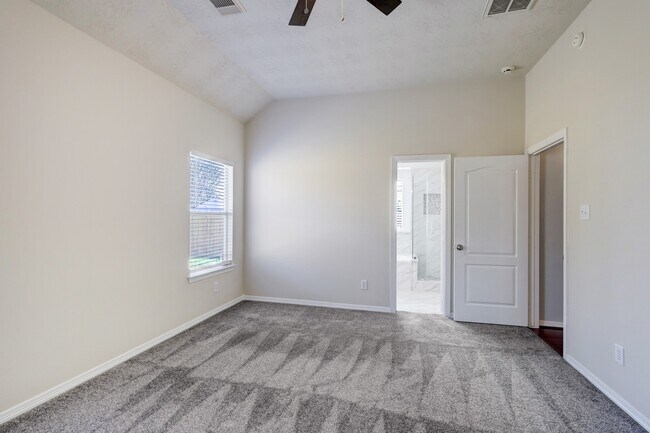 Building Photo - 19506 Arbor Pines Ln