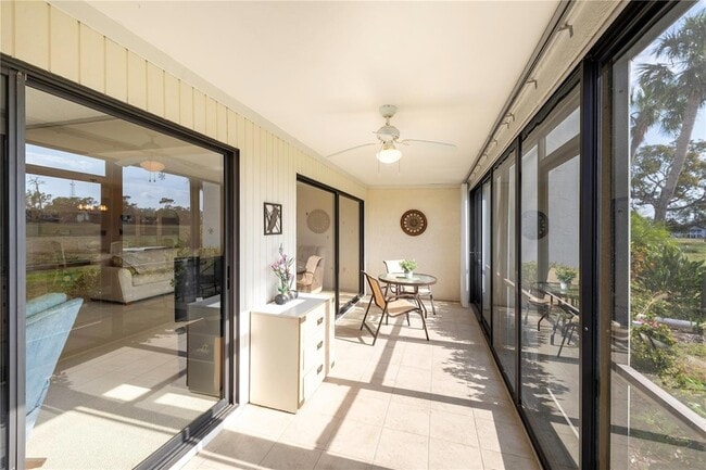 Building Photo - 696 Bird Bay Dr W