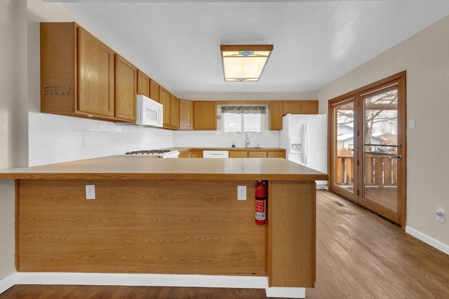 Building Photo - Northwest Fenced Yard One Story