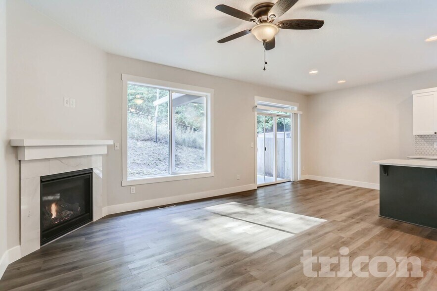 Building Photo - 1307 NE 70th St