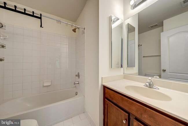 Building Photo - 22571 Highcroft Terrace