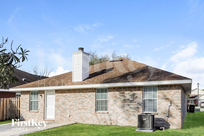 Building Photo - 7341 Ironside Dr N