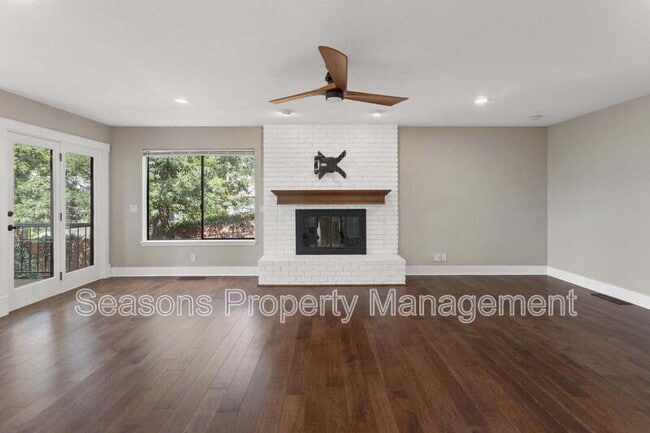 Building Photo - 1688 El Capitan Dr