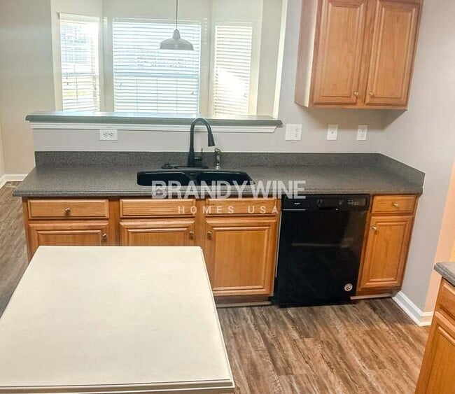 Building Photo - 6522 Dekeon Dr