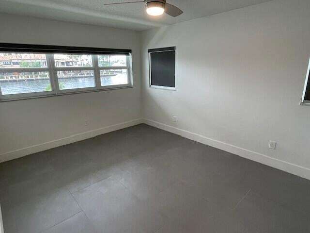 Building Photo - 3605 NE 32nd Ave