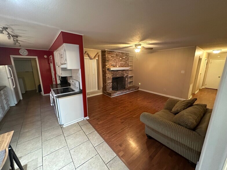 Dining Room/Sitting Room - 11 Connell Dr