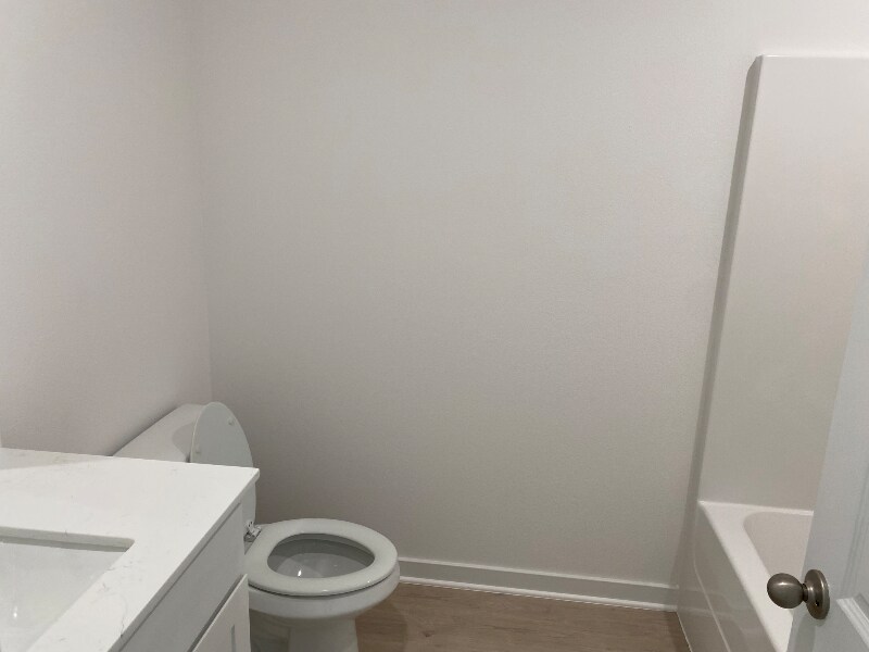 Building Photo - 1032 PEBBLE Dr