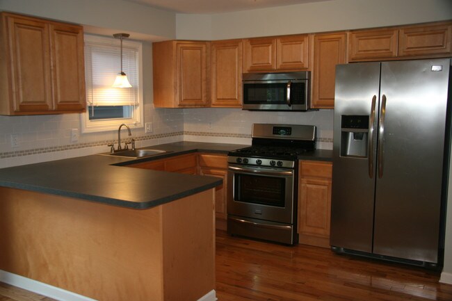 Primary Photo - Humphrey Townhomes