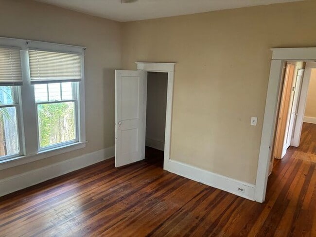 Building Photo - Historic Home in Historic Sought after New...