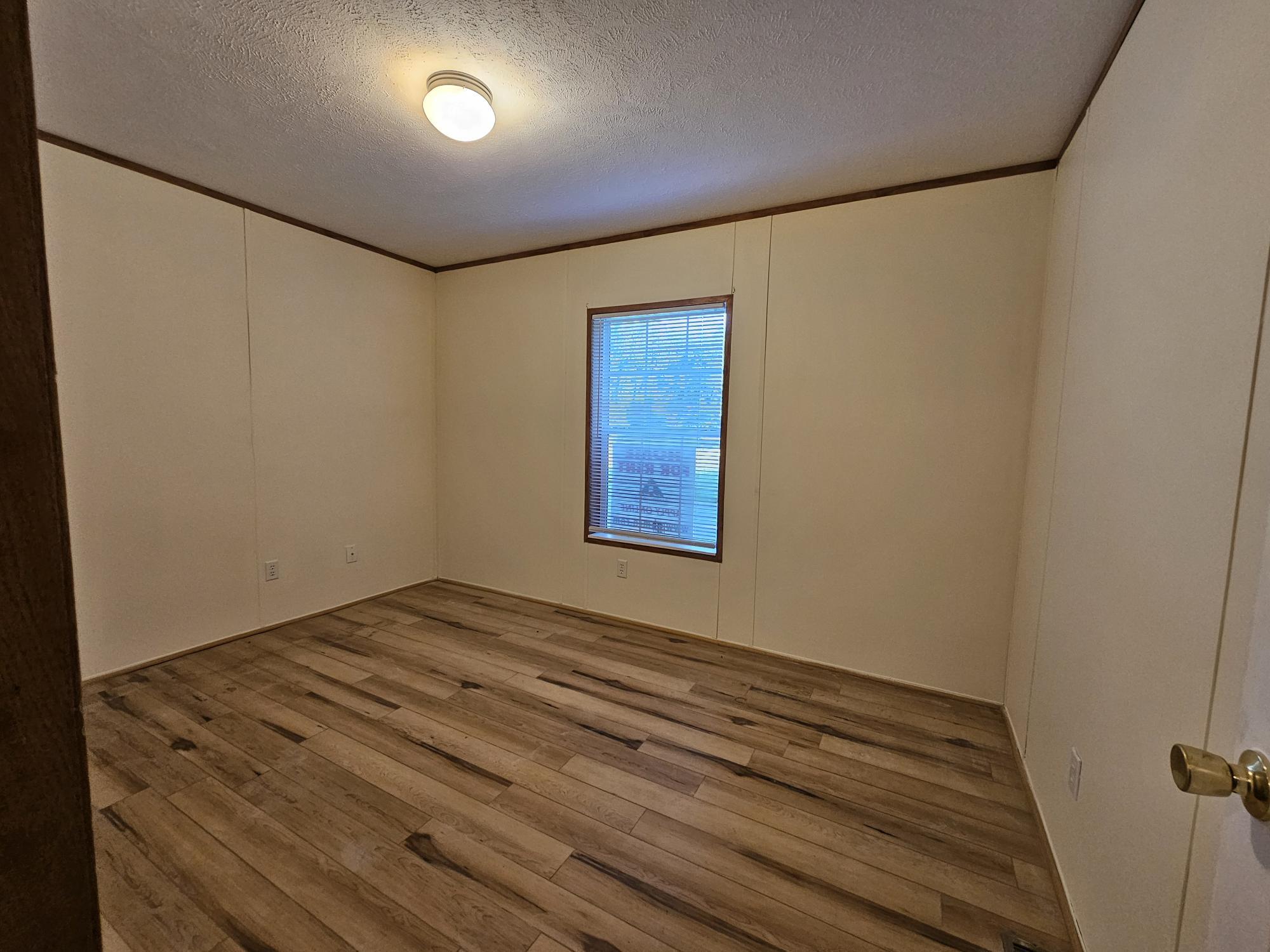 Building Photo - 16 Woodside Ln