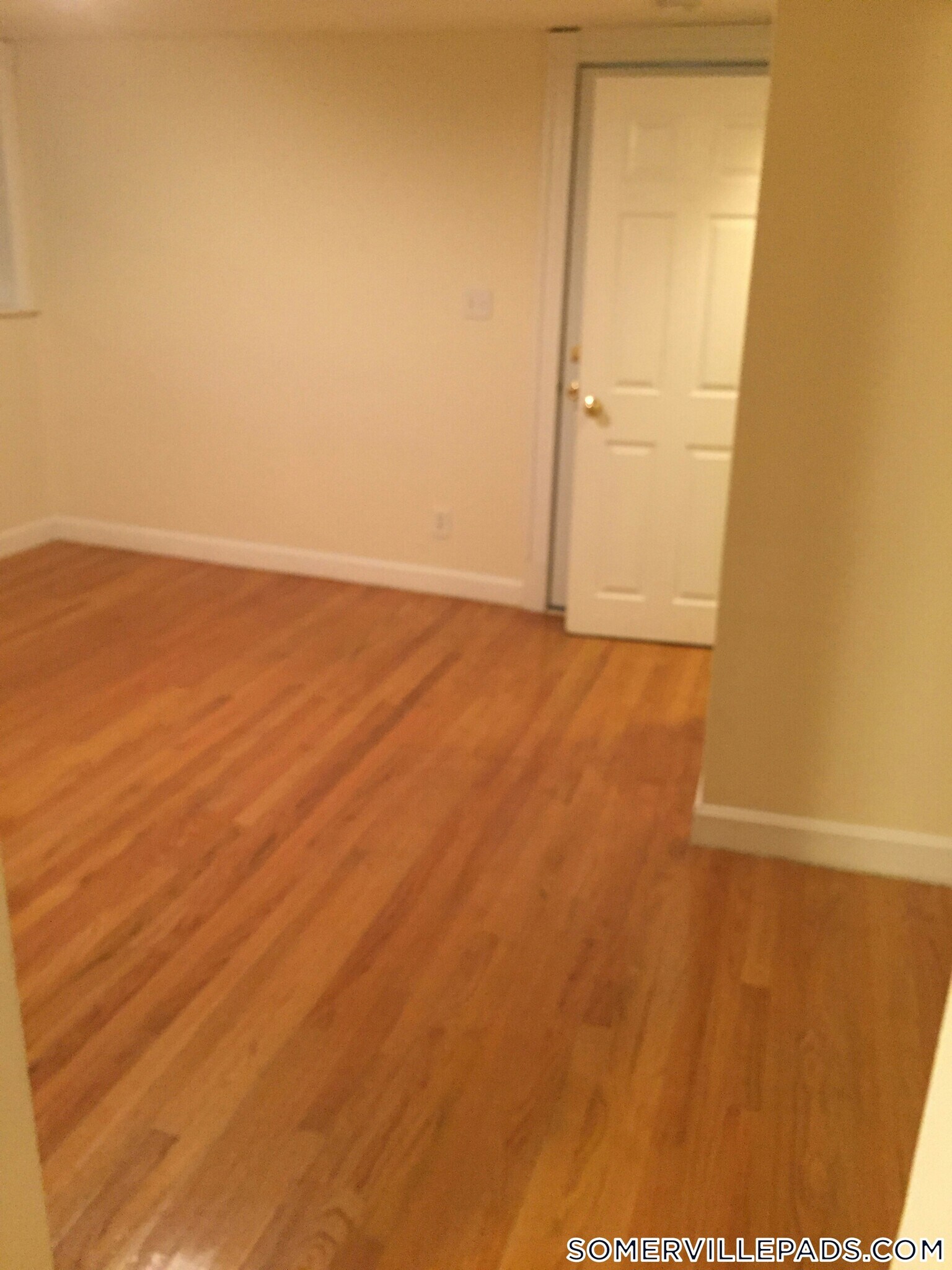 Building Photo - 6 Lincoln Ave